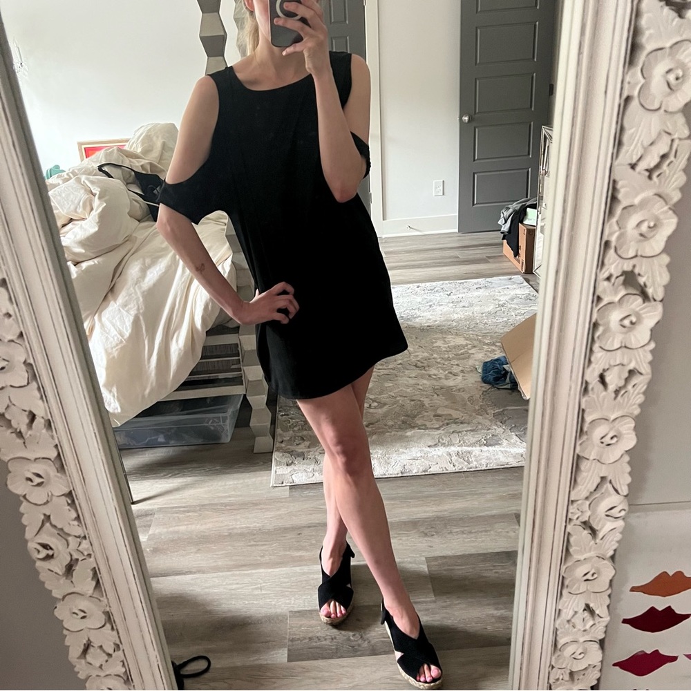 BB Dakota cold shoulder mini dress - Picture 11 of 12